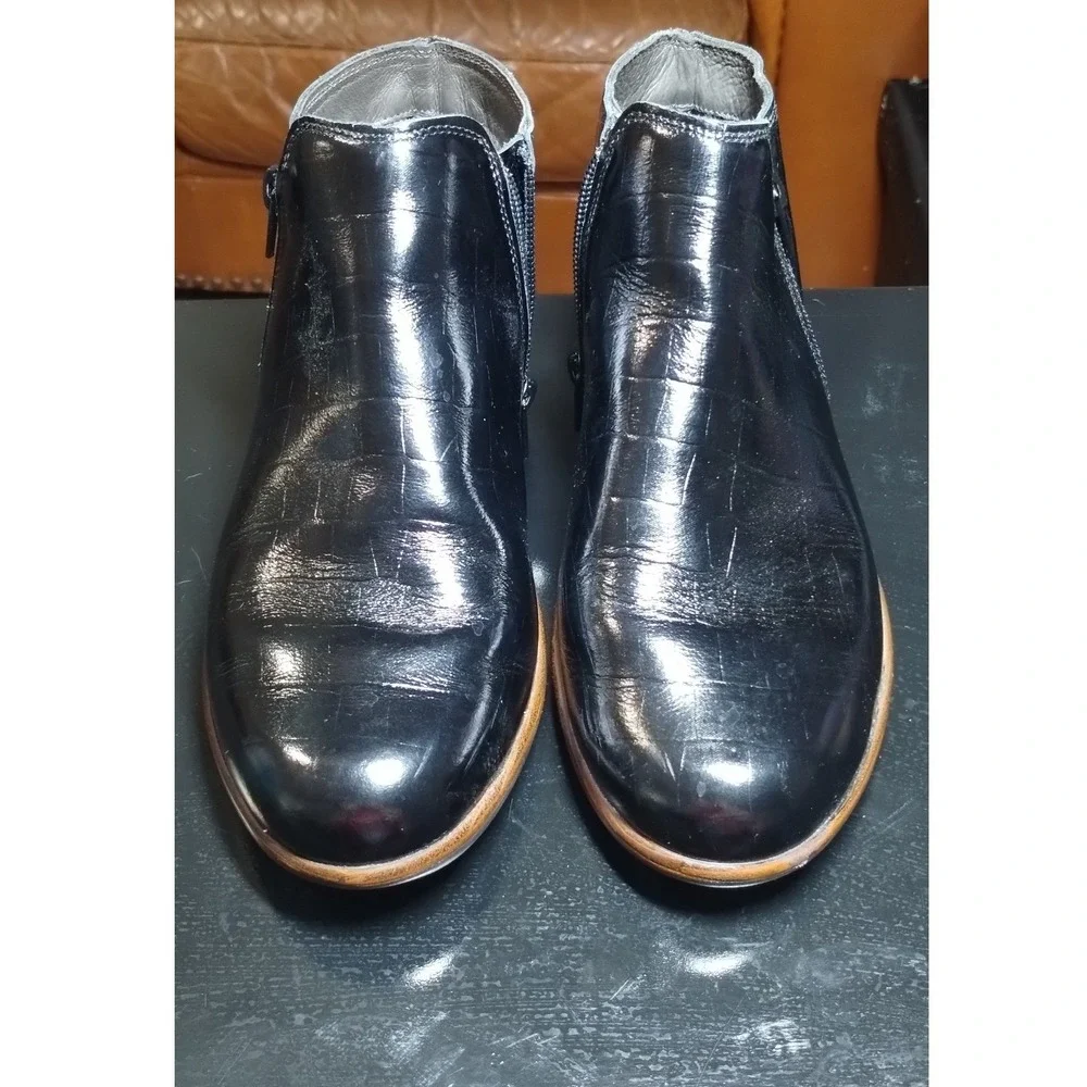 Naot Black Croc Embossed Leather Dual Zip Ankle Boots Round Toe Low Heel